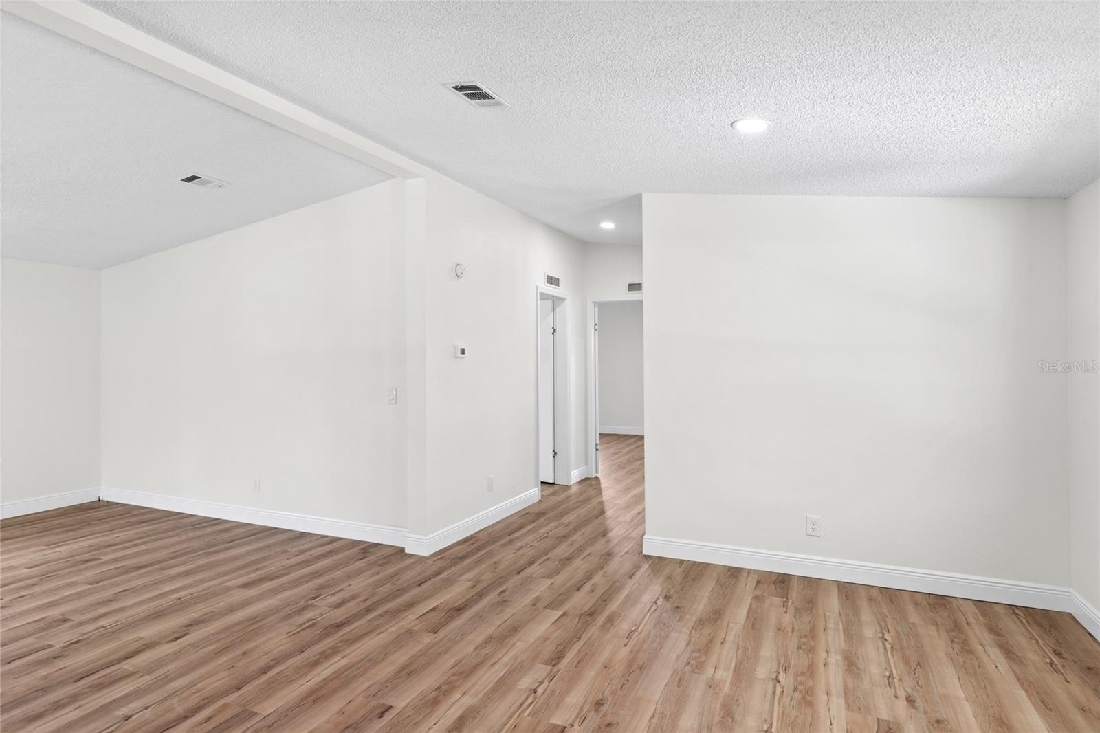 1616 BAYHILL DR, LADY LAKE, FL, 32159