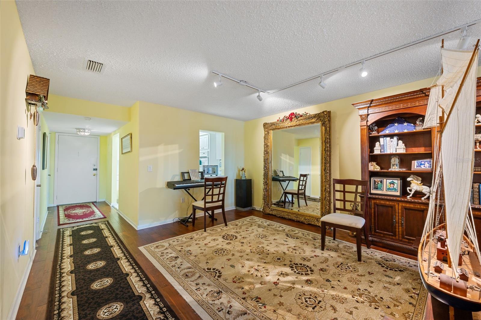4632 MARINE PKWY #305, NEW PORT RICHEY, FL, 34652
