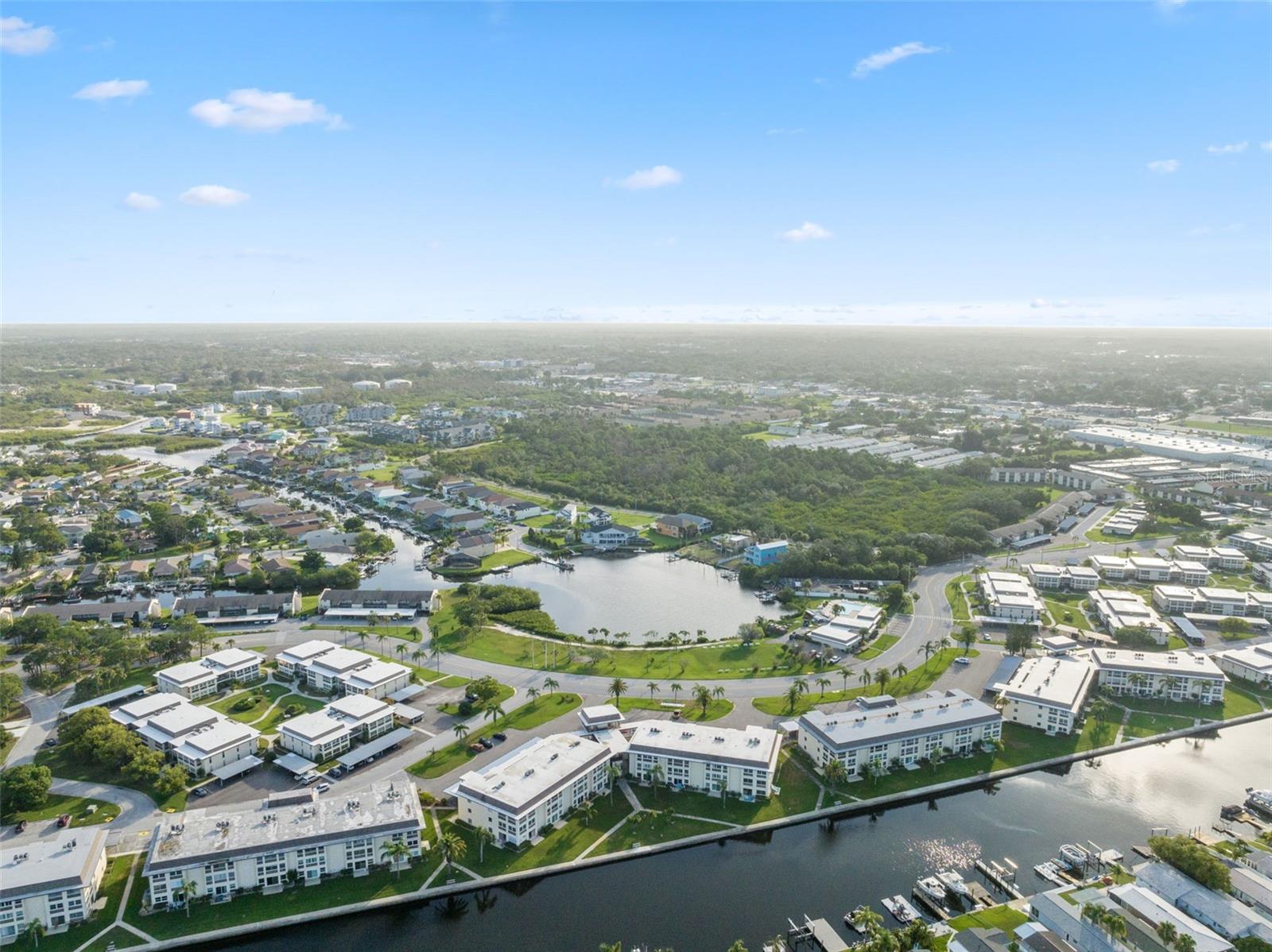 4632 MARINE PKWY #305, NEW PORT RICHEY, FL, 34652