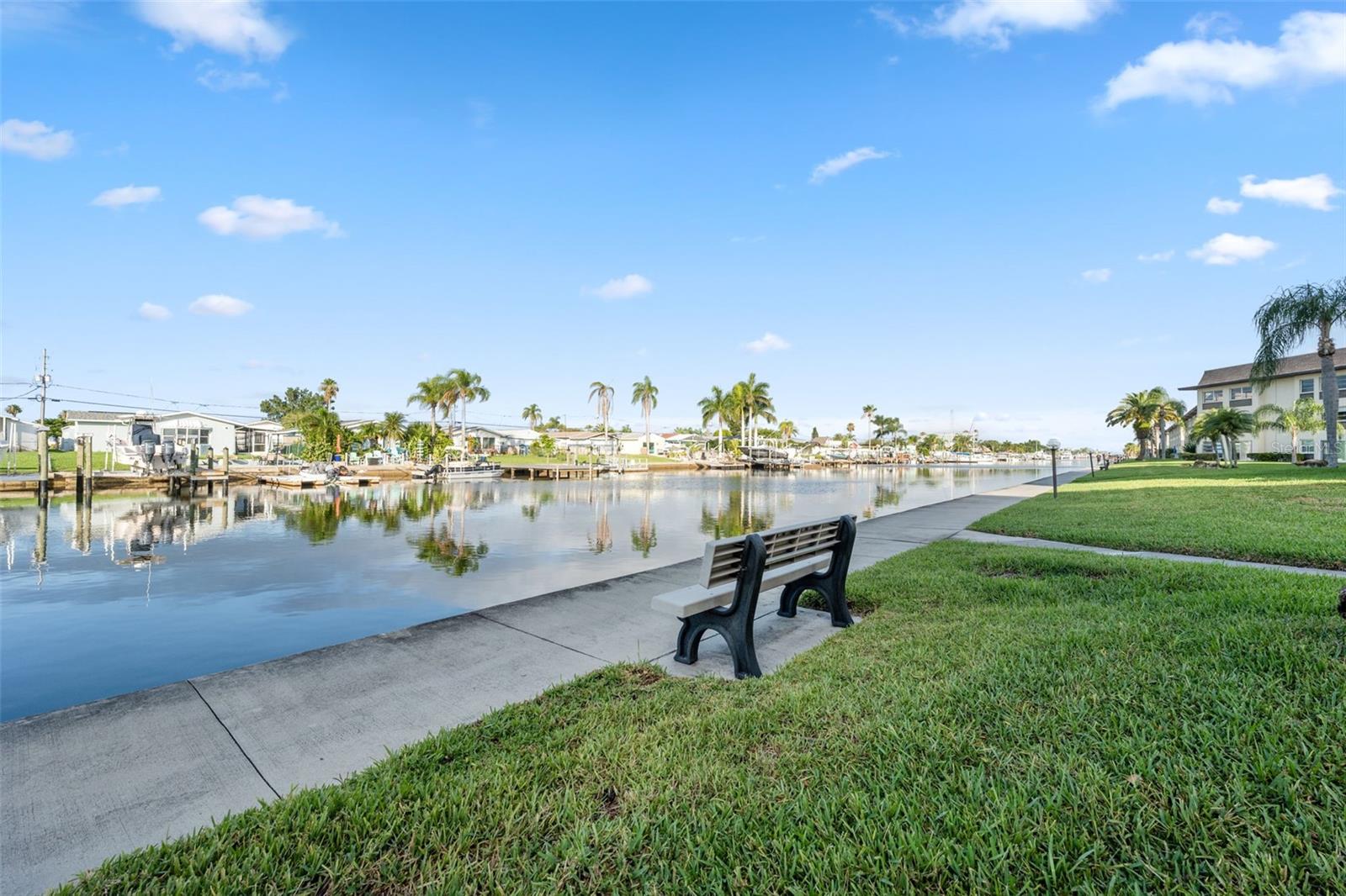 4632 MARINE PKWY #305, NEW PORT RICHEY, FL, 34652