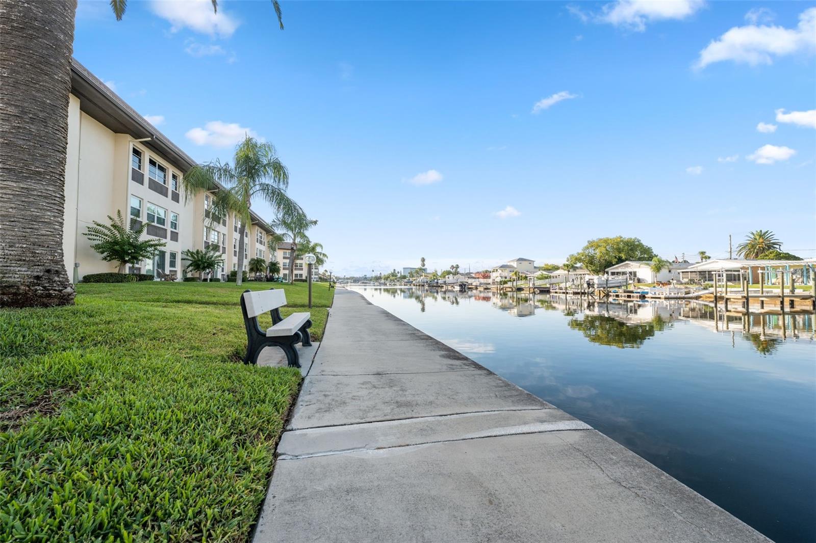 4632 MARINE PKWY #305, NEW PORT RICHEY, FL, 34652