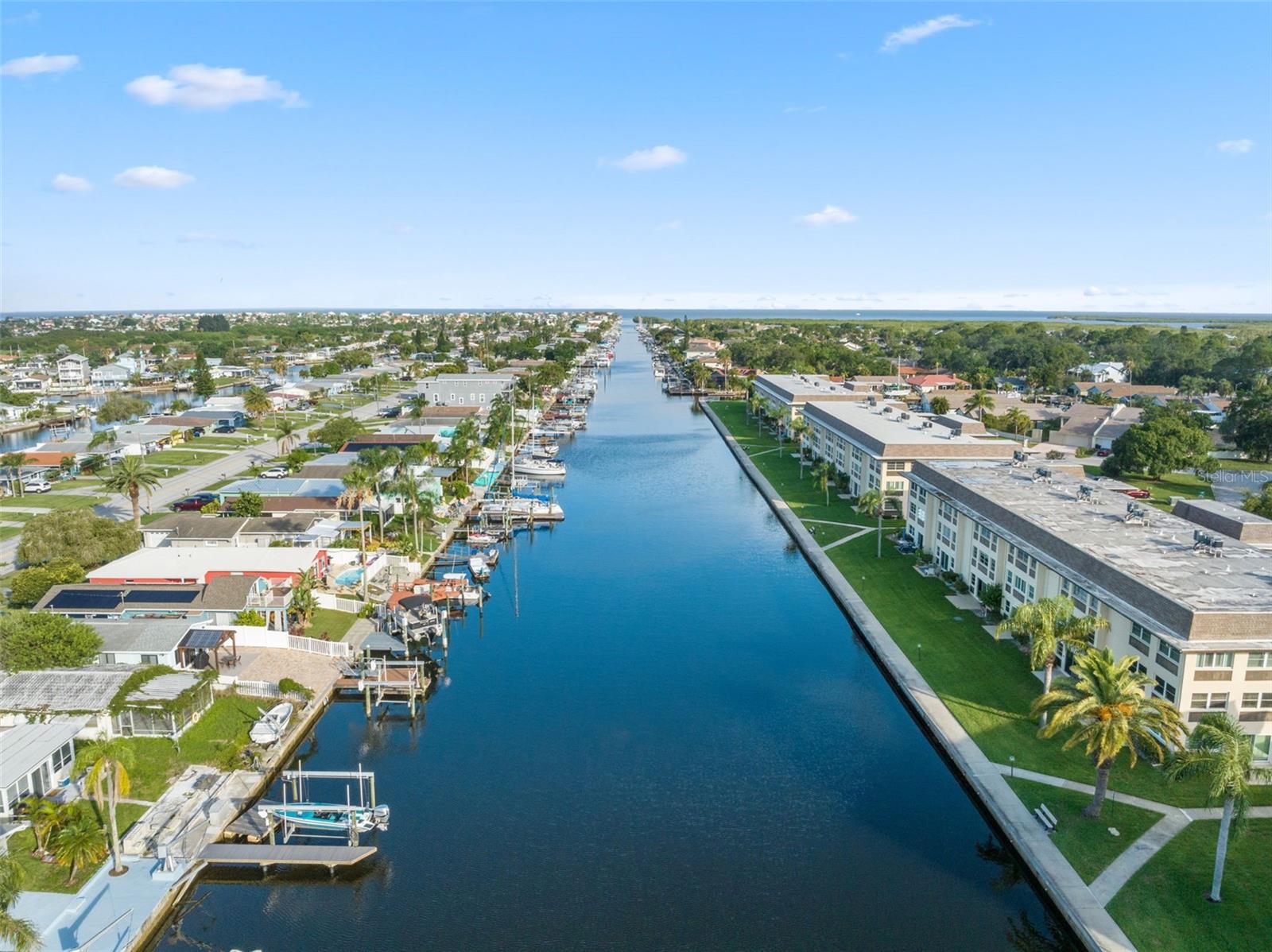 4632 MARINE PKWY #305, NEW PORT RICHEY, FL, 34652