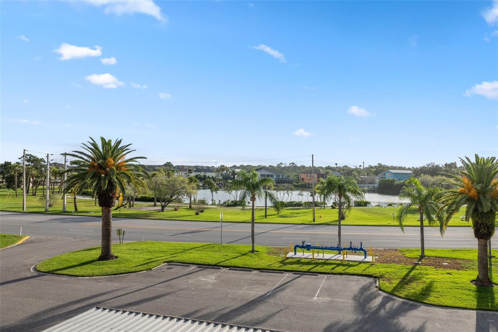 4632 MARINE PKWY #305, NEW PORT RICHEY, FL, 34652