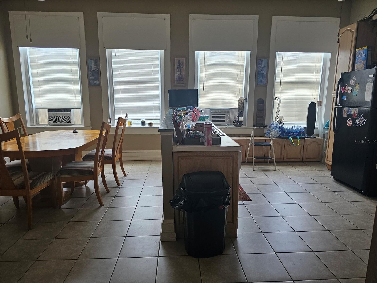 106 E TARPON AVE, TARPON SPRINGS, FL, 34689