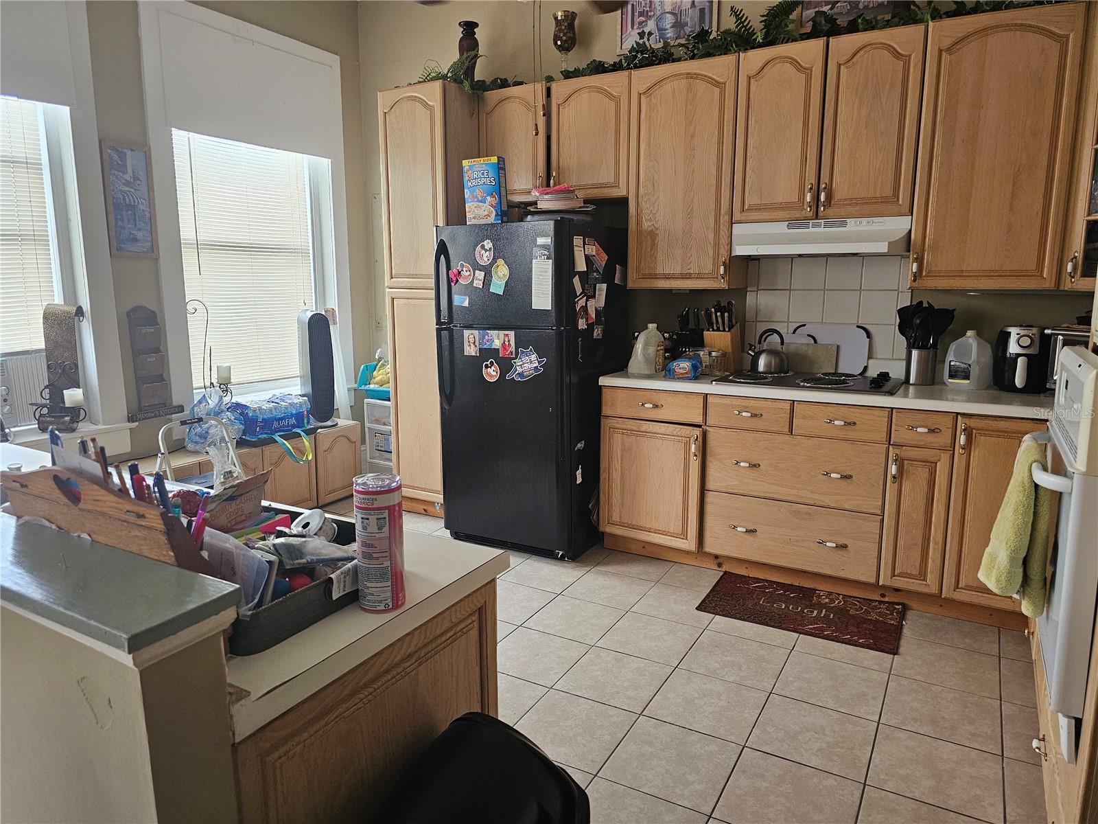 106 E TARPON AVE, TARPON SPRINGS, FL, 34689