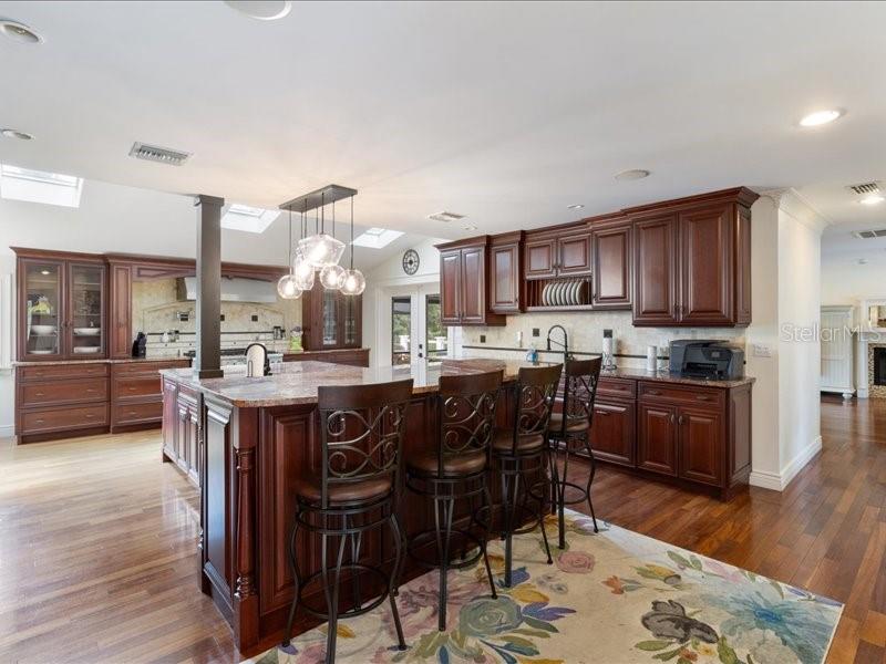 2065 SW 37TH STREET RD, OCALA, FL, 34471