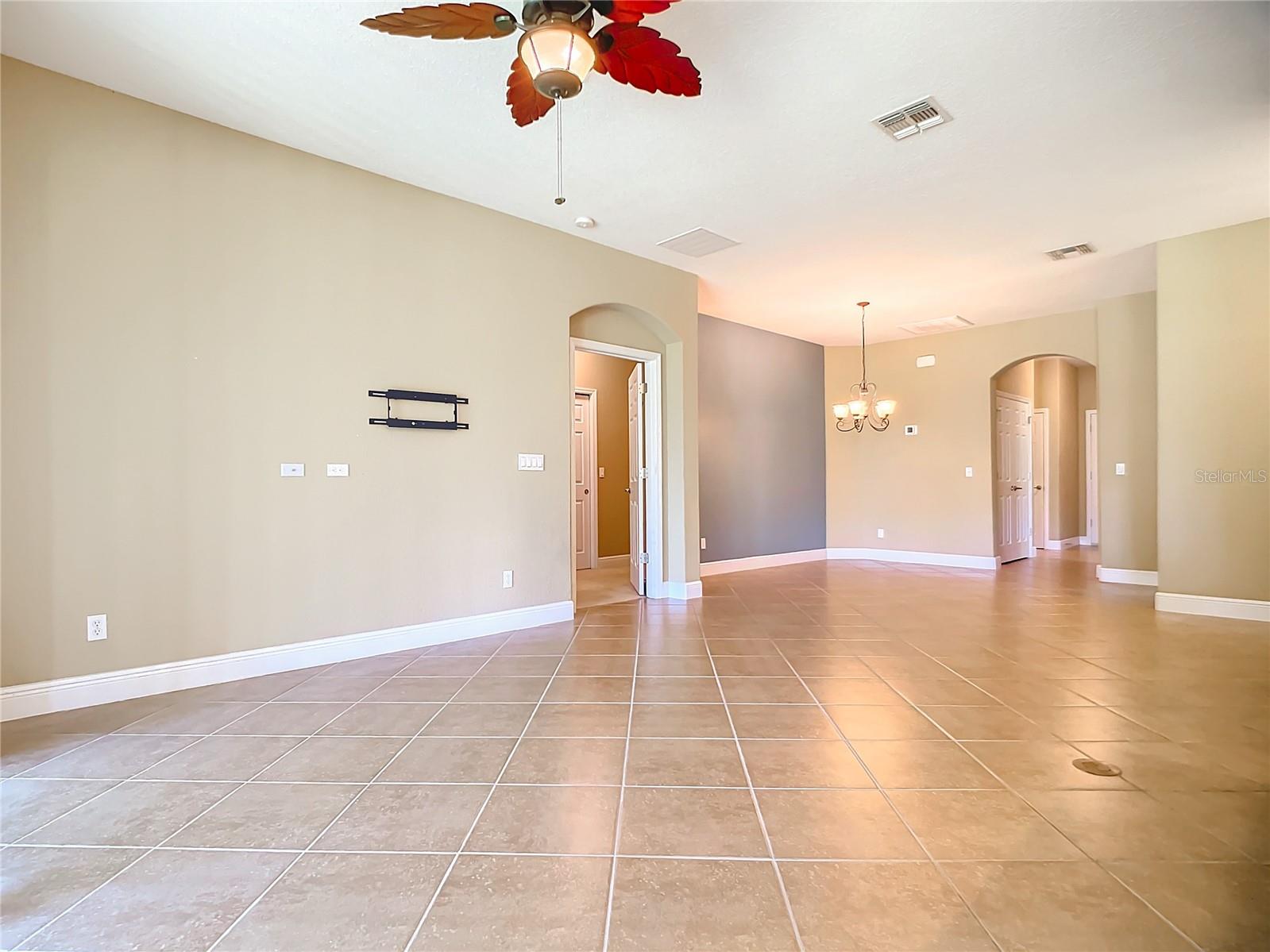 30732 LIPIZZAN TER, MOUNT DORA, FL, 32757