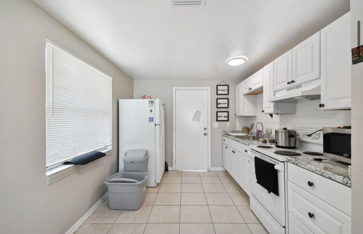 4507 E GIDDENS AVE, TAMPA, FL, 33610