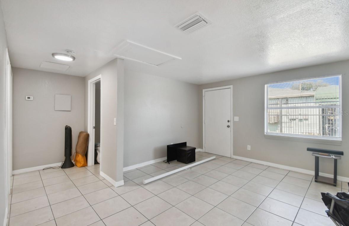 4507 E GIDDENS AVE, TAMPA, FL, 33610