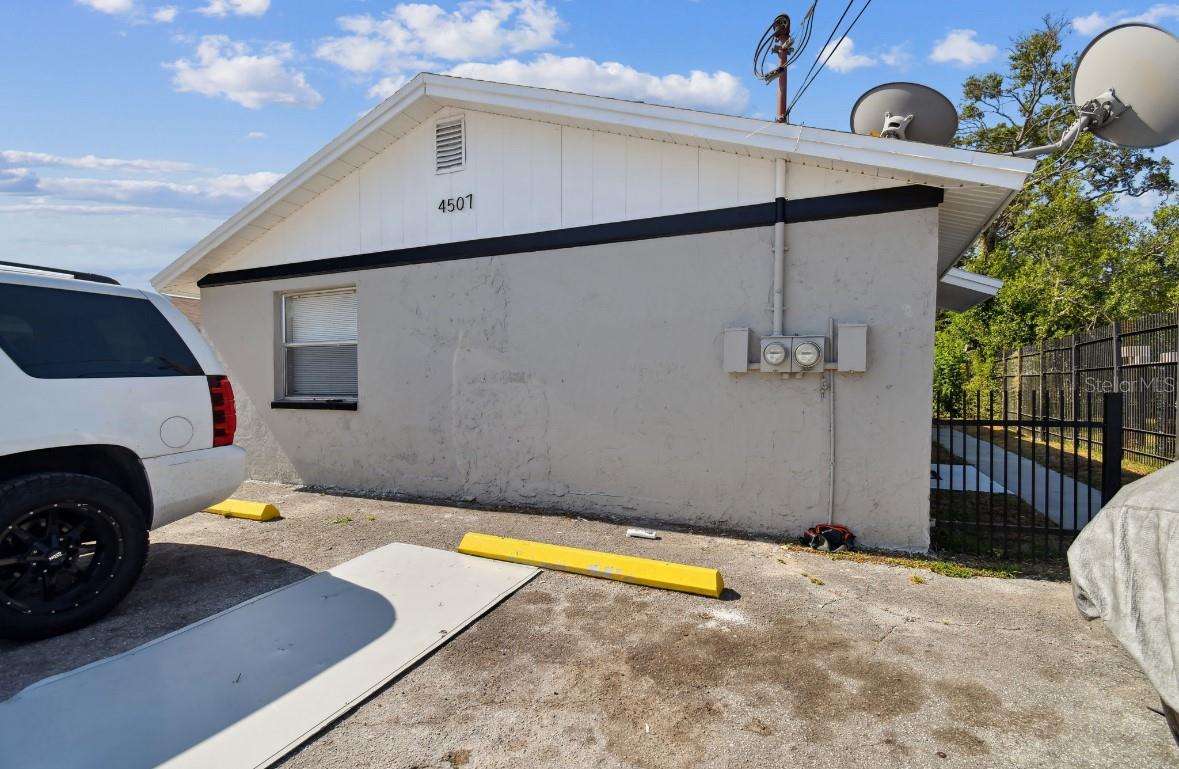 4507 E GIDDENS AVE, TAMPA, FL, 33610