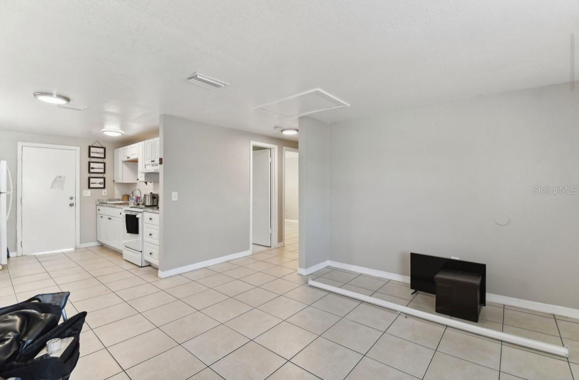 4507 E GIDDENS AVE, TAMPA, FL, 33610
