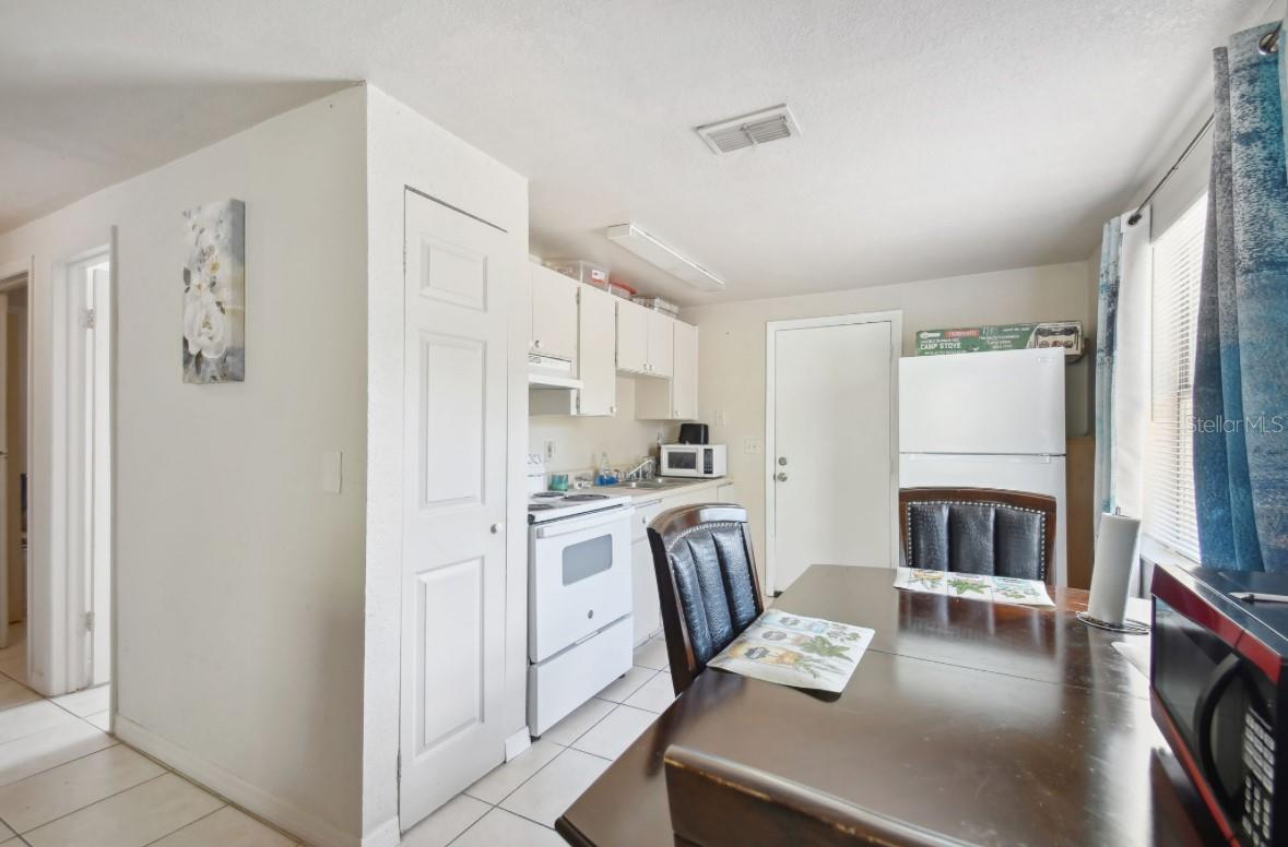 4507 E GIDDENS AVE, TAMPA, FL, 33610