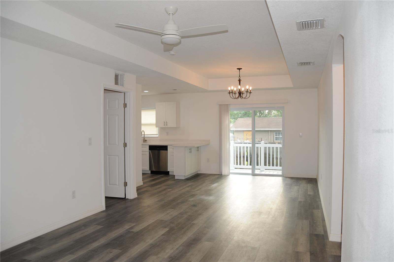 1005 N PARK RD, PLANT CITY, FL, 33563