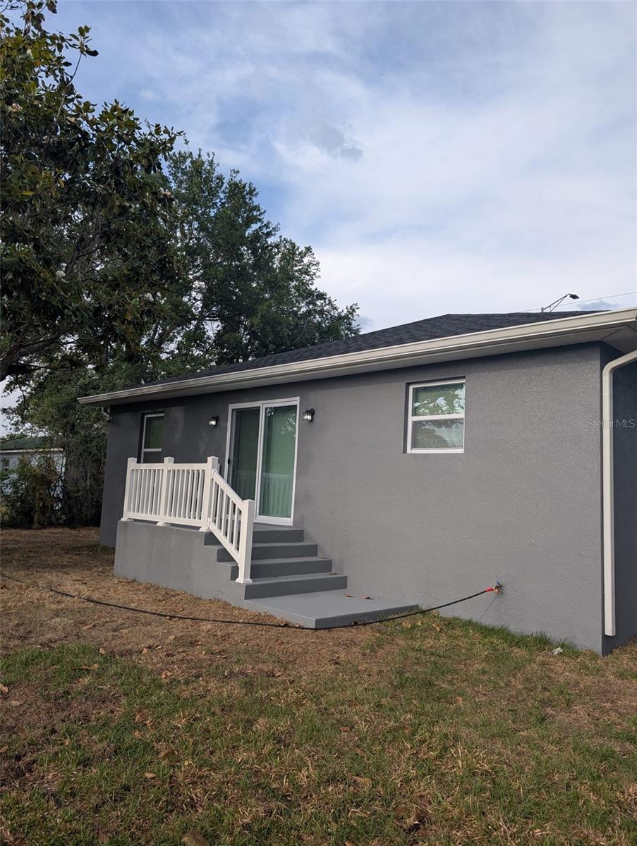 1005 N PARK RD, PLANT CITY, FL, 33563