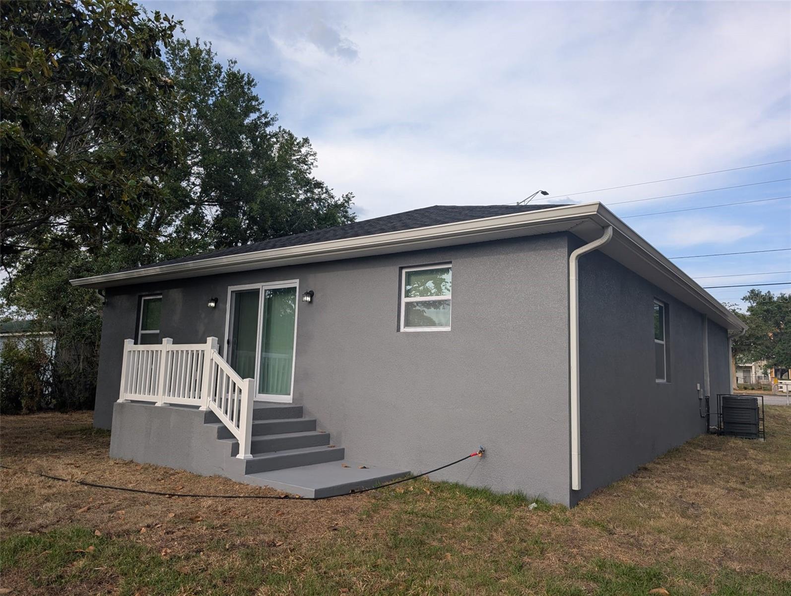 1005 N PARK RD, PLANT CITY, FL, 33563