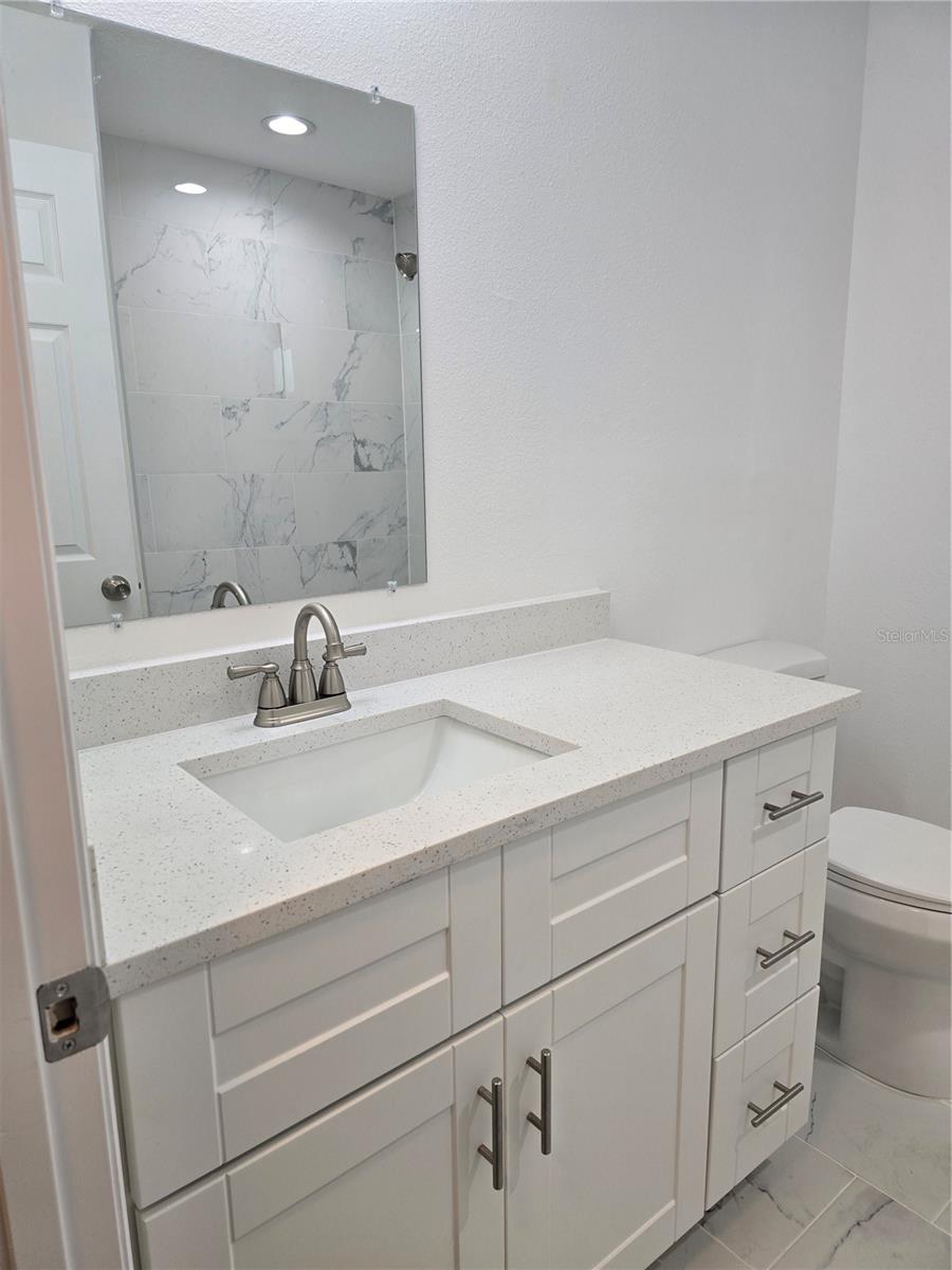 1005 N PARK RD, PLANT CITY, FL, 33563