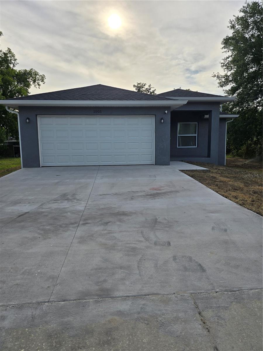 1005 N PARK RD, PLANT CITY, FL, 33563