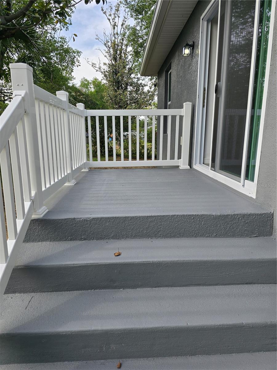 1005 N PARK RD, PLANT CITY, FL, 33563