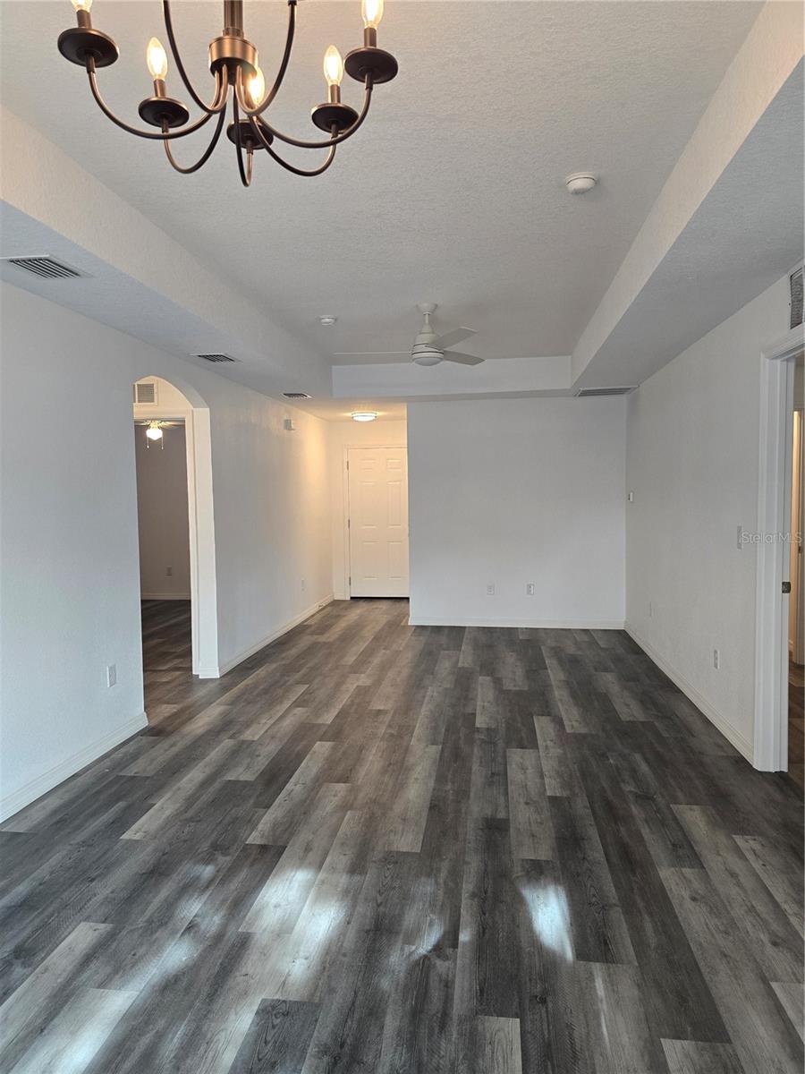 1005 N PARK RD, PLANT CITY, FL, 33563