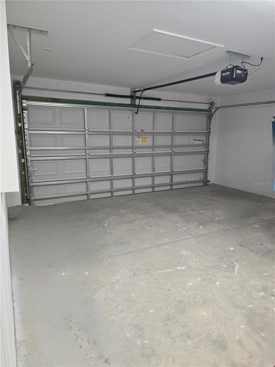 1005 N PARK RD, PLANT CITY, FL, 33563