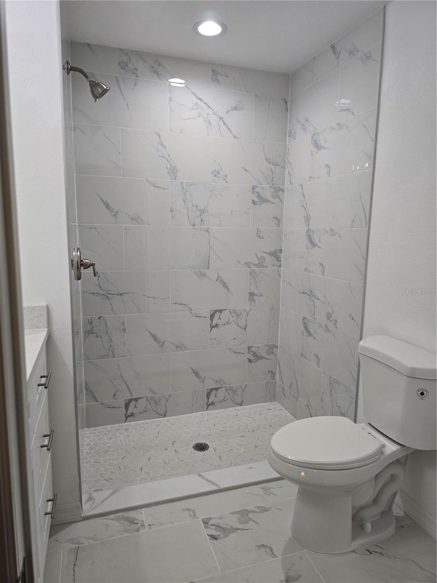 1005 N PARK RD, PLANT CITY, FL, 33563