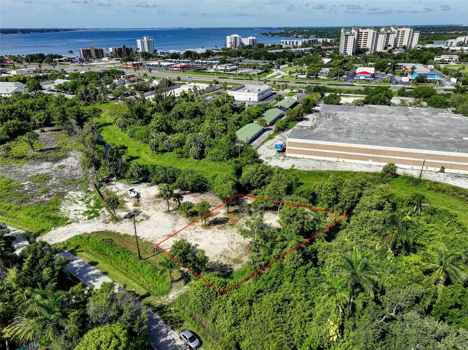 1113 RIVER RD, NORTH FORT MYERS, FL, 33903