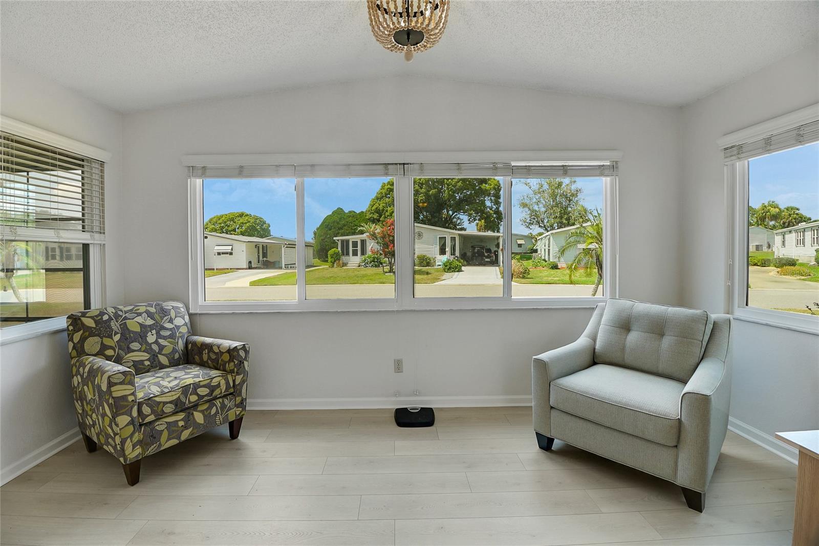 1104 PARADISE DR, THE VILLAGES, FL, 32159