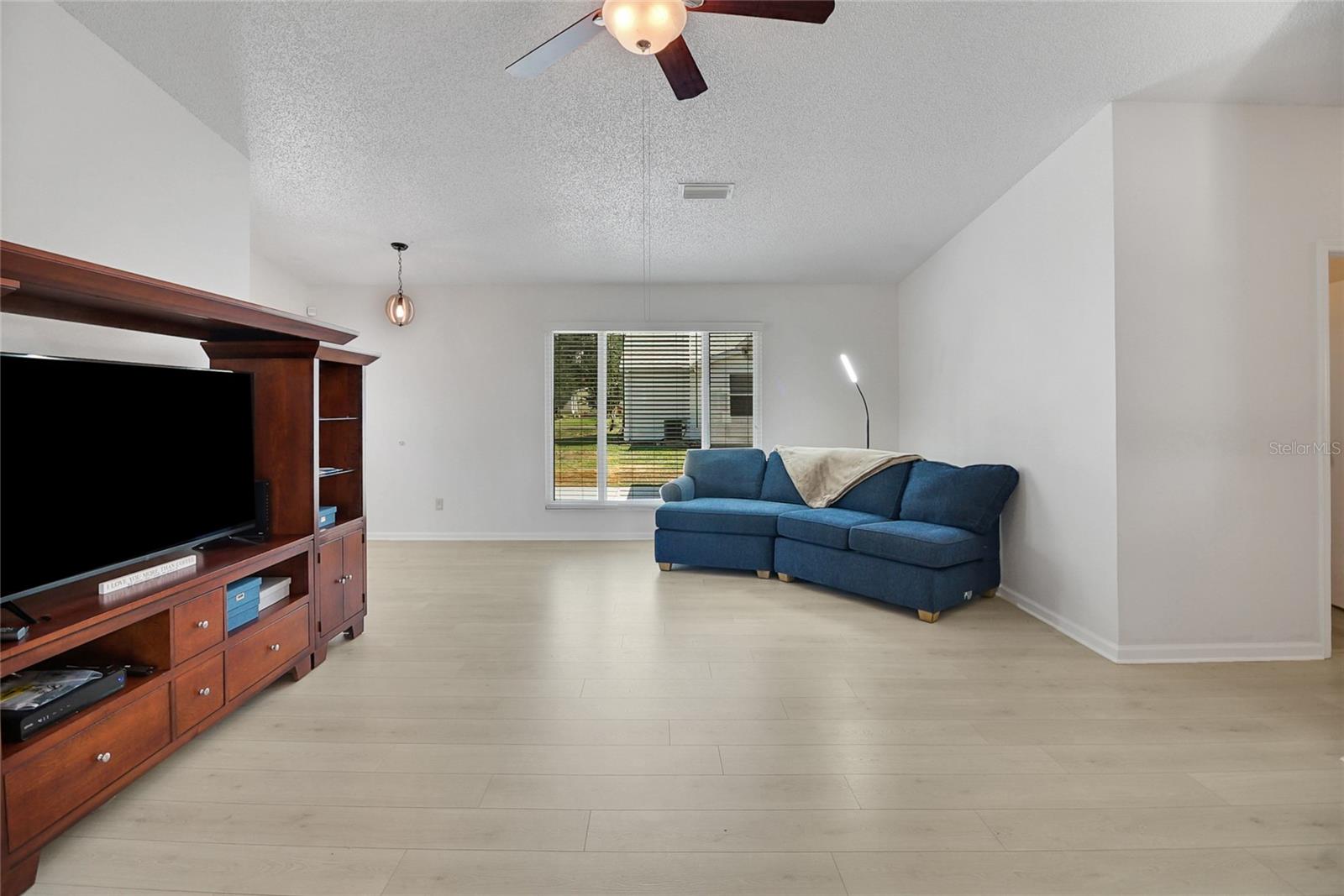 1104 PARADISE DR, THE VILLAGES, FL, 32159
