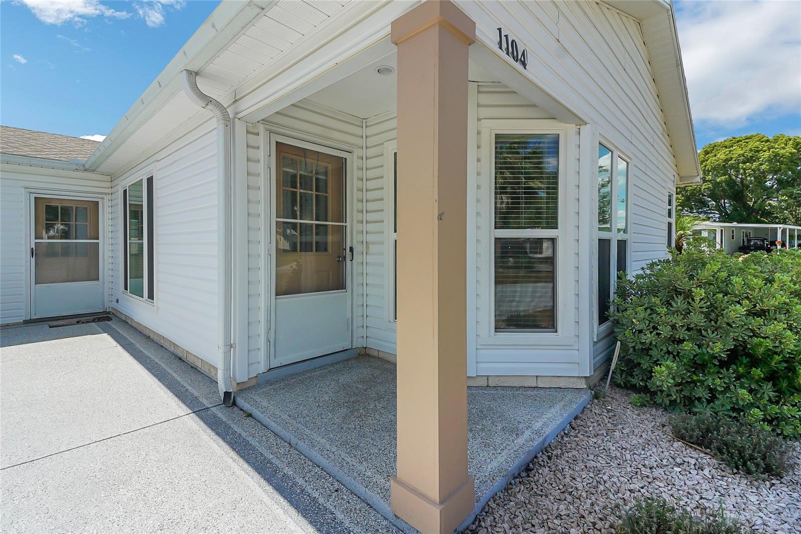 1104 PARADISE DR, THE VILLAGES, FL, 32159