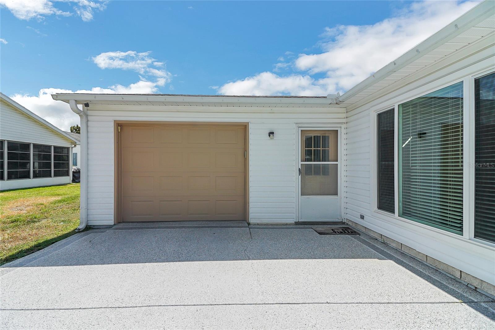 1104 PARADISE DR, THE VILLAGES, FL, 32159