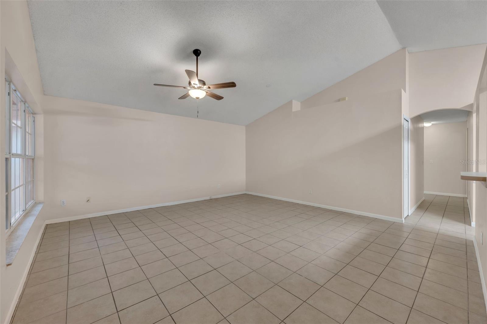 2519 WOODS EDGE CIR, ORLANDO, FL, 32817