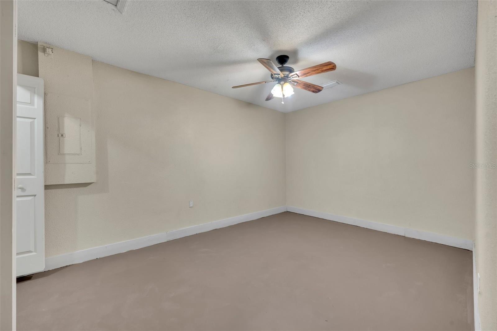 2519 WOODS EDGE CIR, ORLANDO, FL, 32817