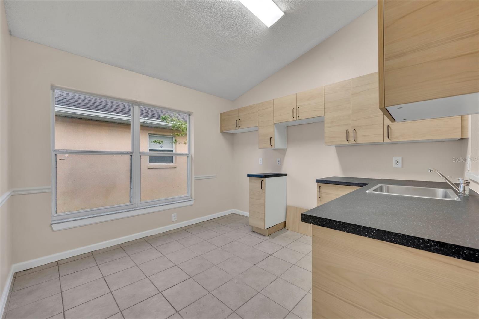 2519 WOODS EDGE CIR, ORLANDO, FL, 32817