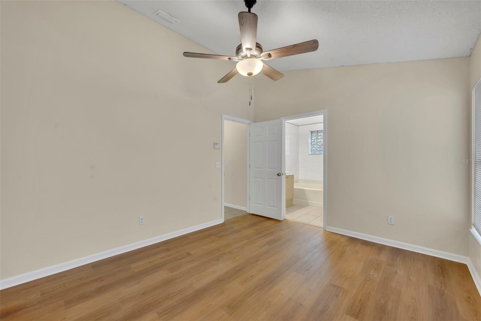 2519 WOODS EDGE CIR, ORLANDO, FL, 32817