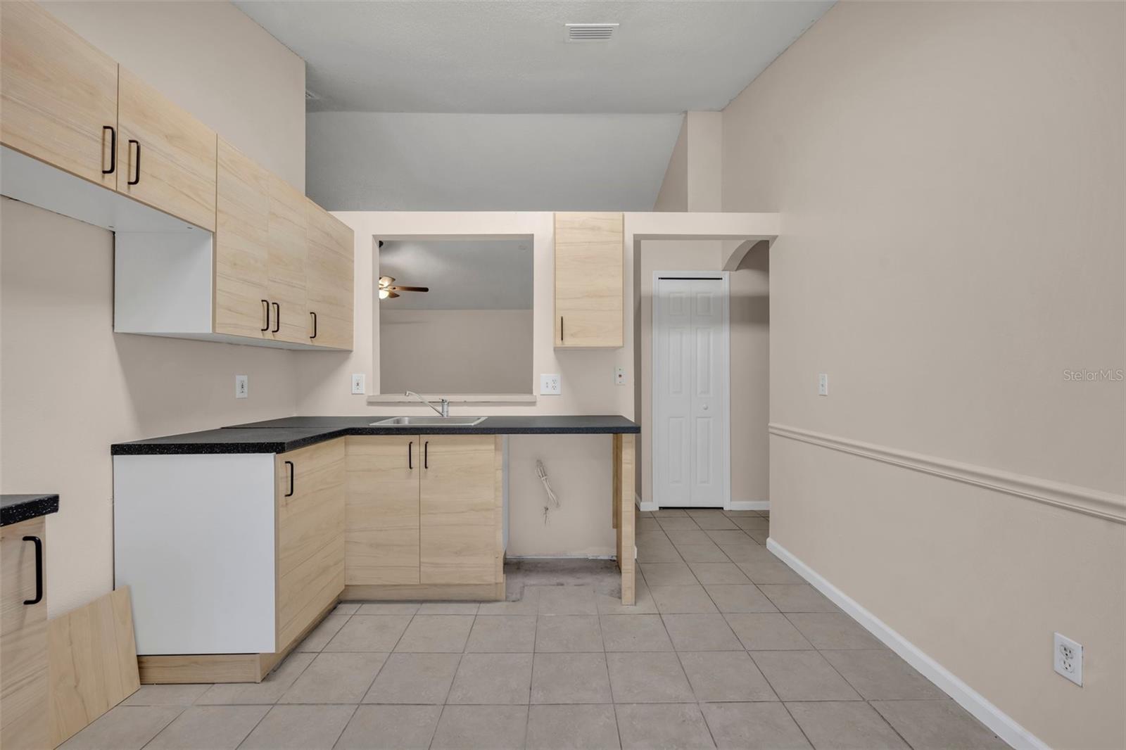 2519 WOODS EDGE CIR, ORLANDO, FL, 32817