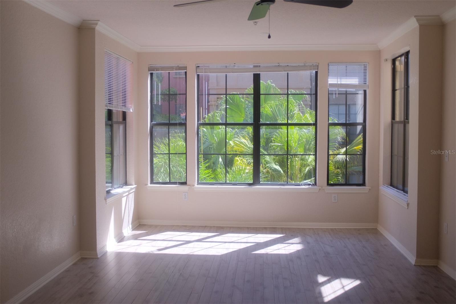 911 N ORANGE AVE #335, ORLANDO, FL, 32801