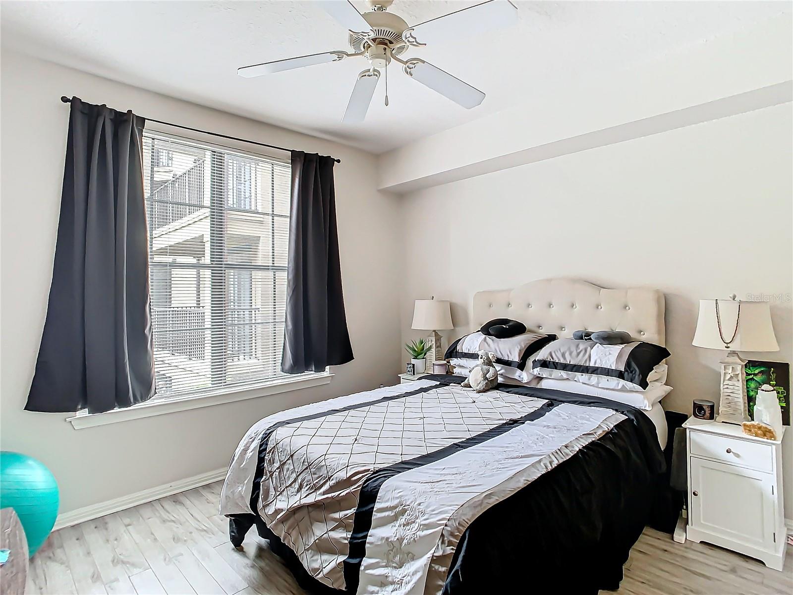 911 N ORANGE AVE #335, ORLANDO, FL, 32801