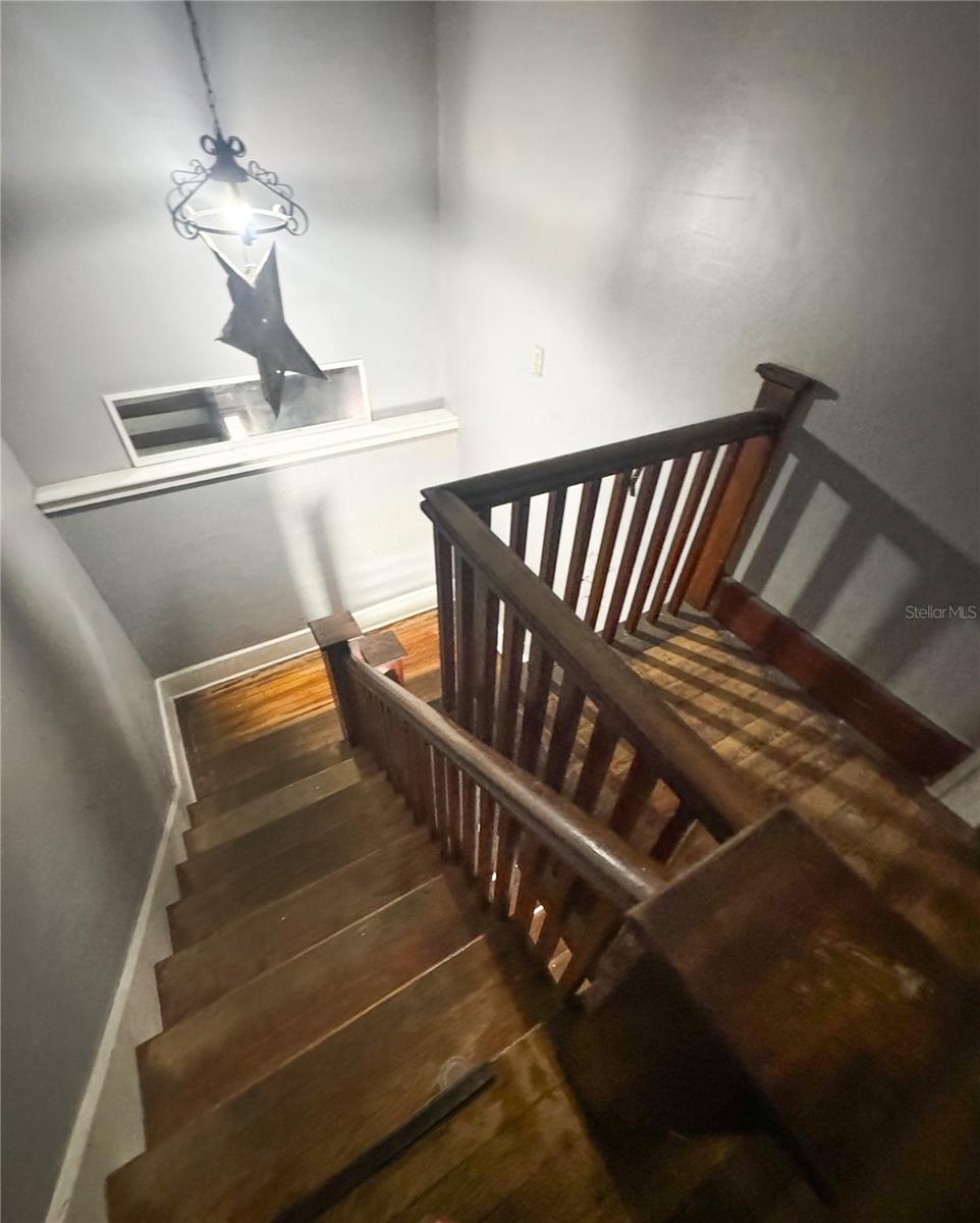 421 10TH AVE N, ST PETERSBURG, FL, 33701