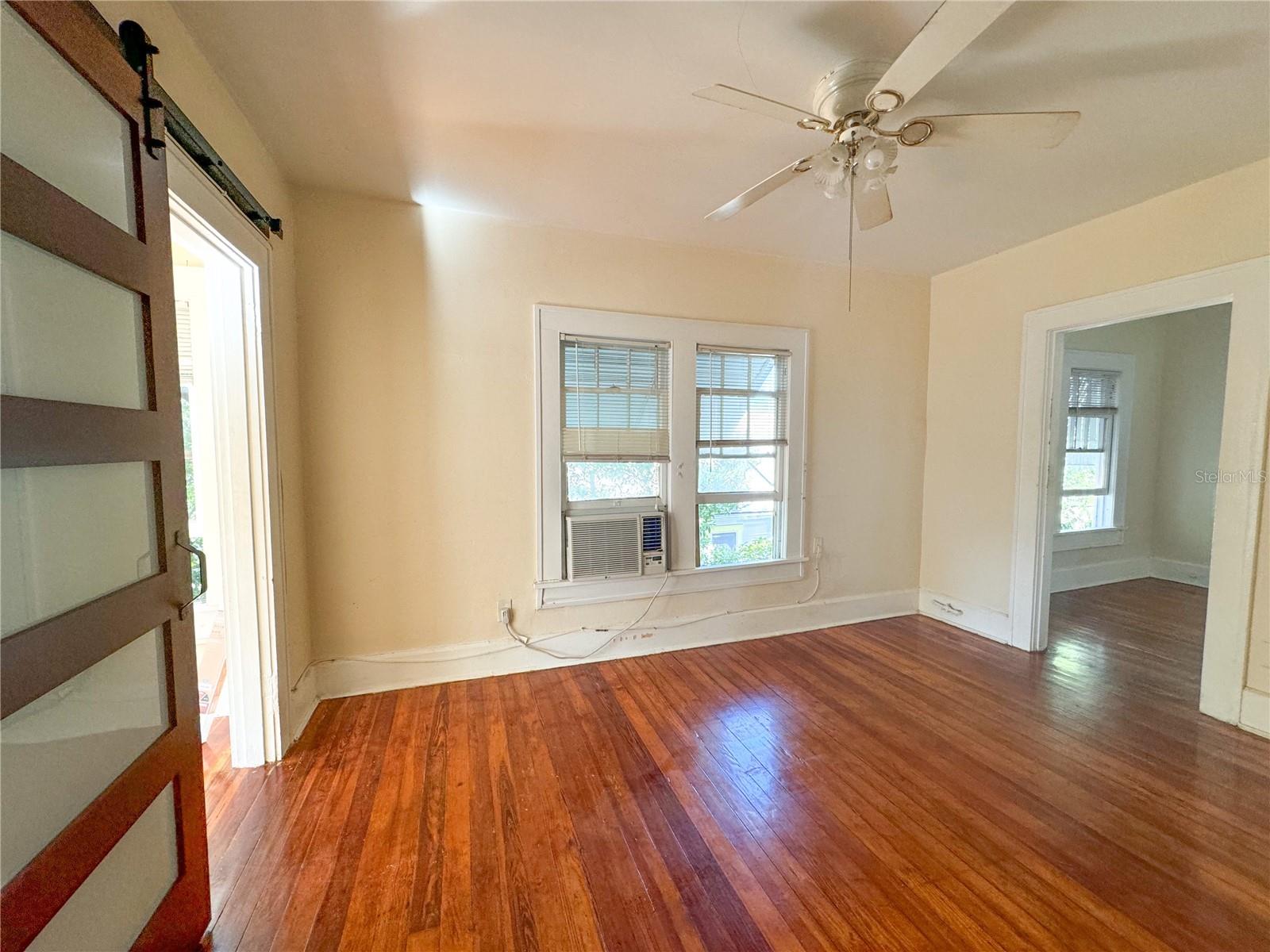 421 10TH AVE N, ST PETERSBURG, FL, 33701