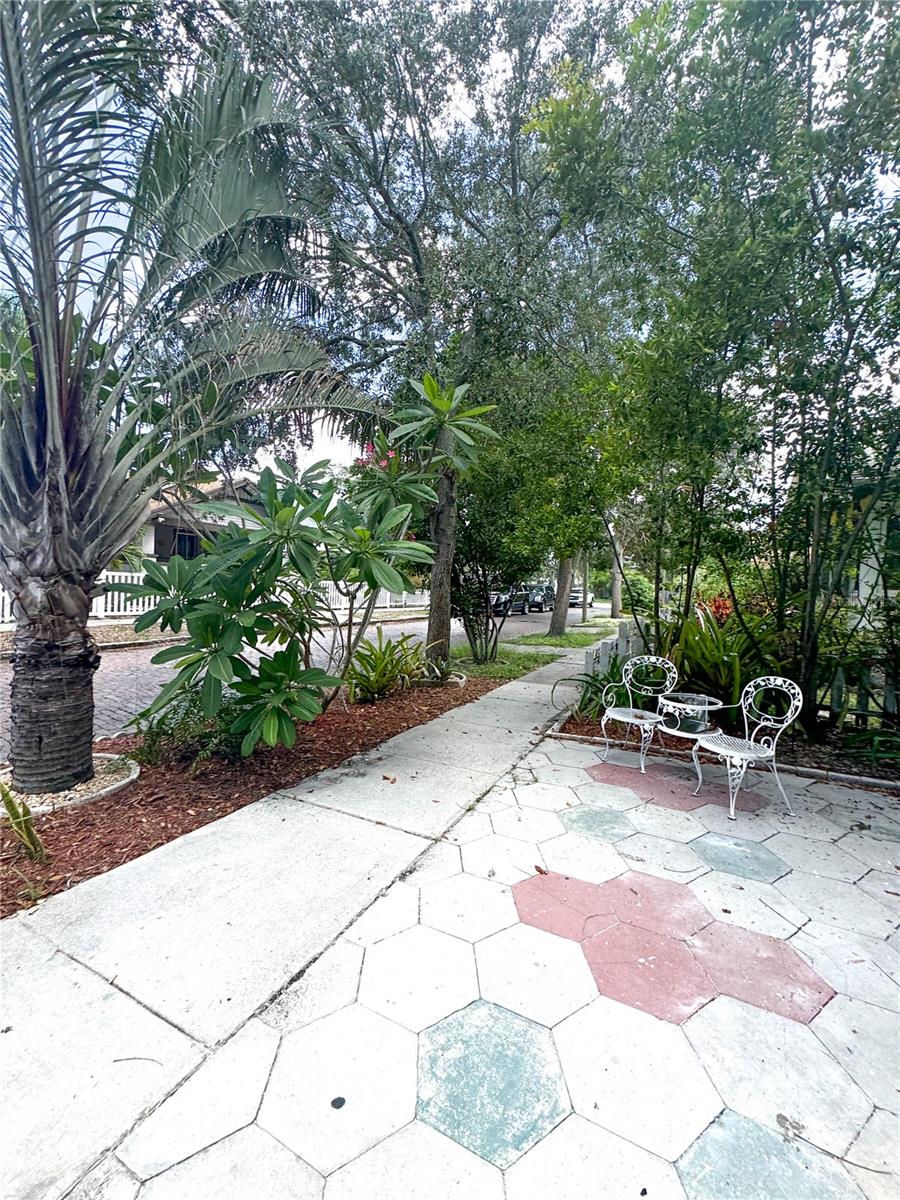 421 10TH AVE N, ST PETERSBURG, FL, 33701