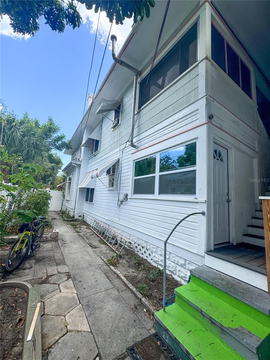 421 10TH AVE N, ST PETERSBURG, FL, 33701