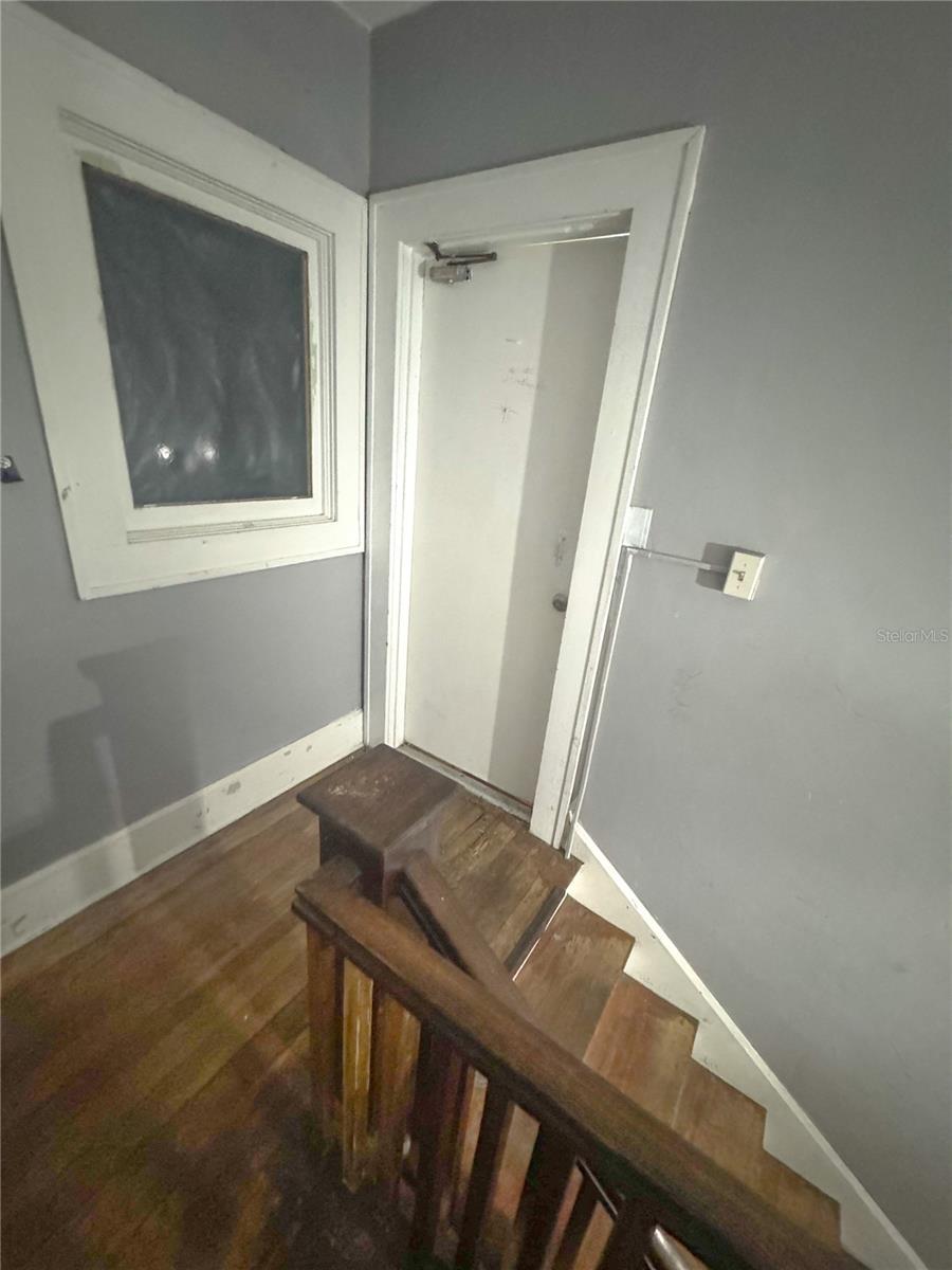 421 10TH AVE N, ST PETERSBURG, FL, 33701