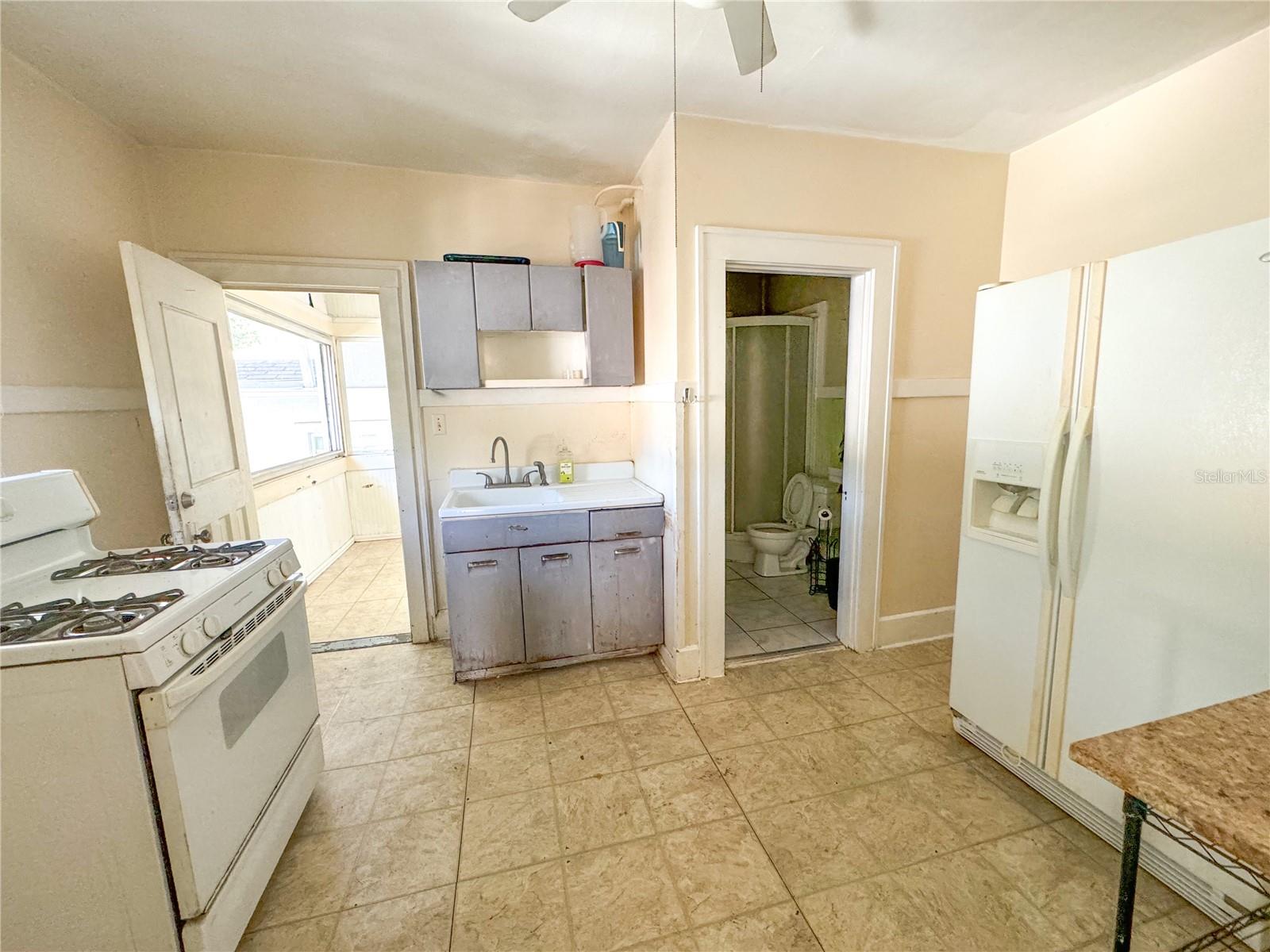 421 10TH AVE N, ST PETERSBURG, FL, 33701