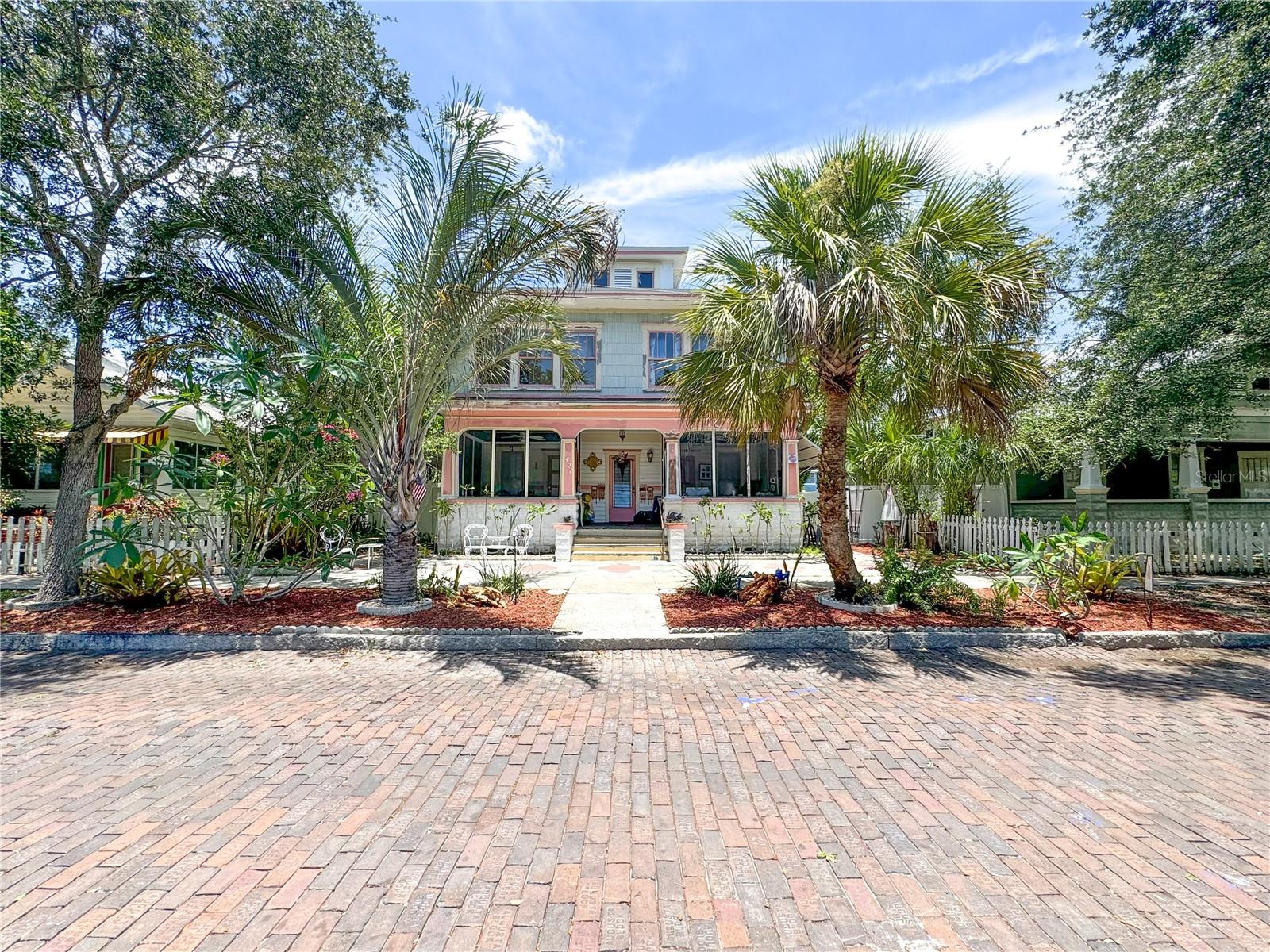 421 10TH AVE N, ST PETERSBURG, FL, 33701