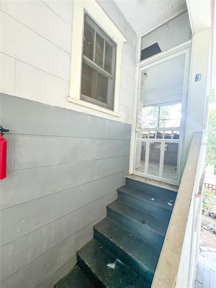 421 10TH AVE N, ST PETERSBURG, FL, 33701