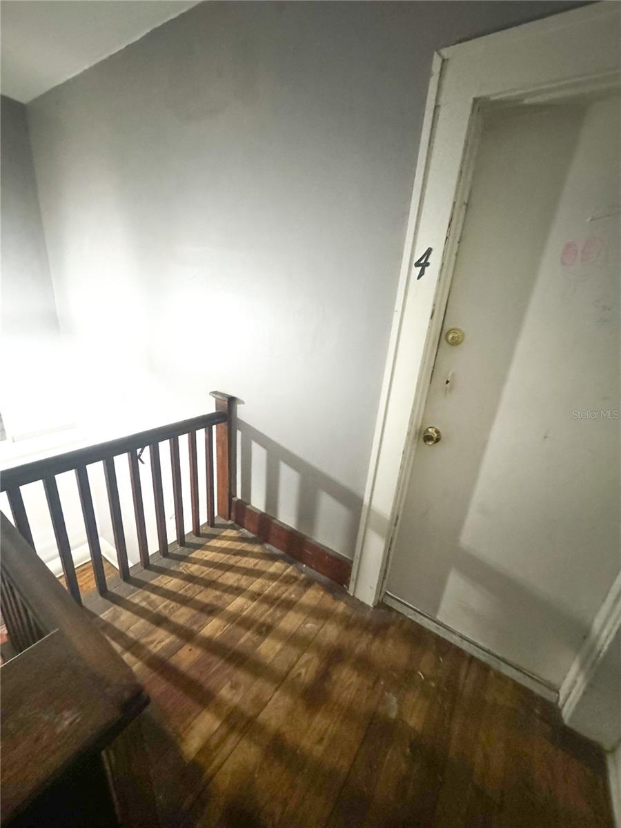 421 10TH AVE N, ST PETERSBURG, FL, 33701