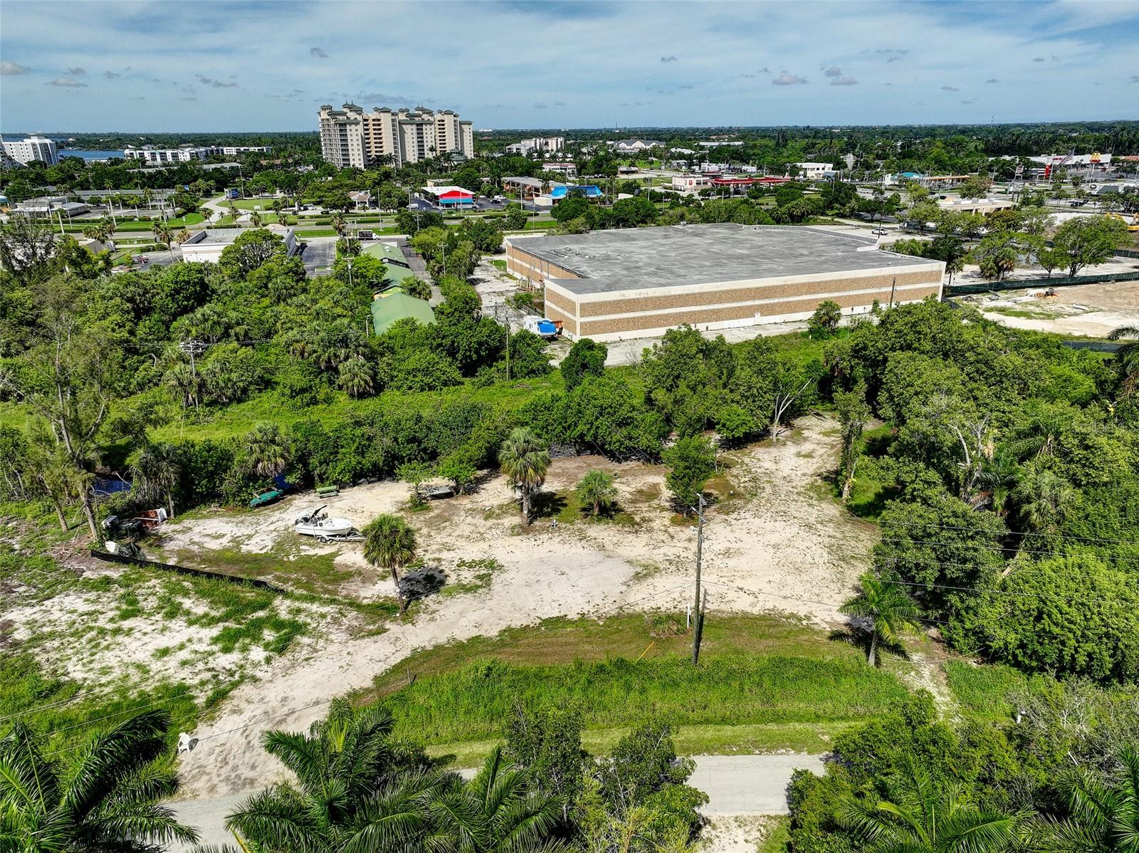 1107 RIVER RD, NORTH FORT MYERS, FL, 33903