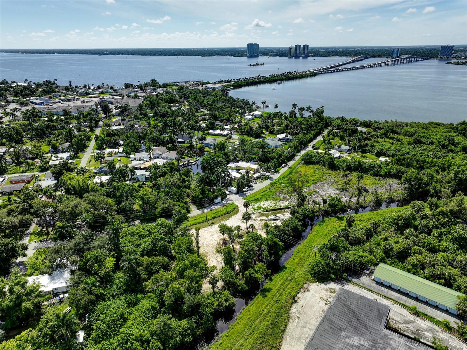 1107 RIVER RD, NORTH FORT MYERS, FL, 33903