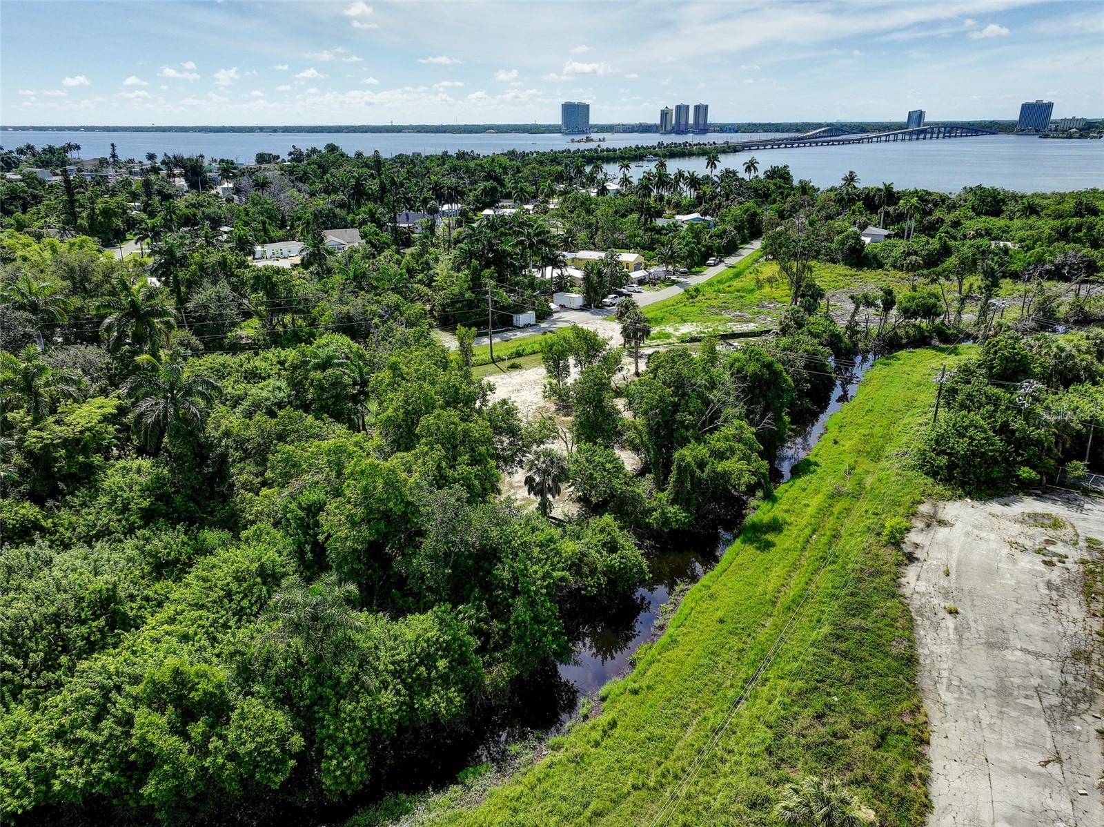 1107 RIVER RD, NORTH FORT MYERS, FL, 33903