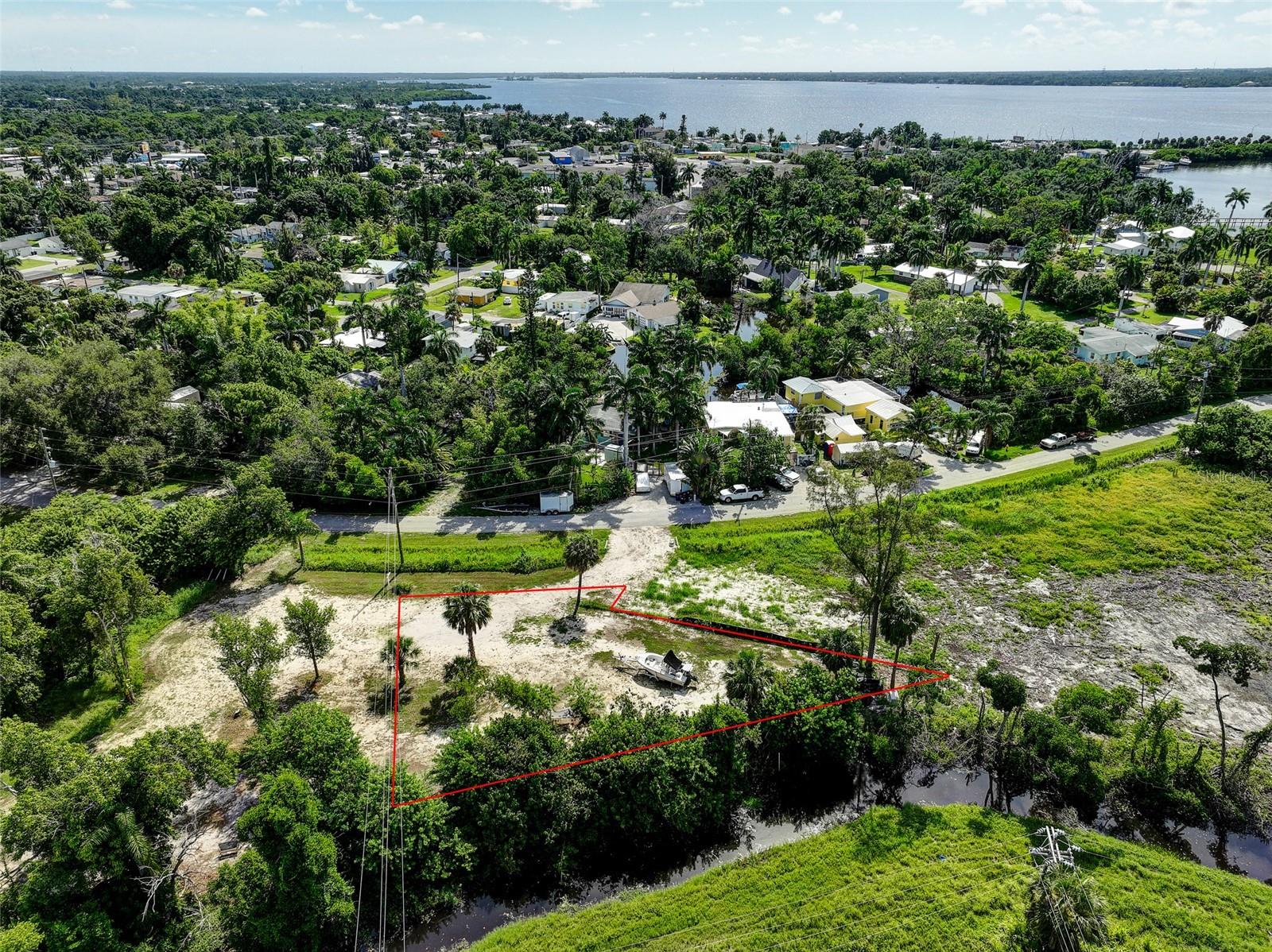 1107 RIVER RD, NORTH FORT MYERS, FL, 33903